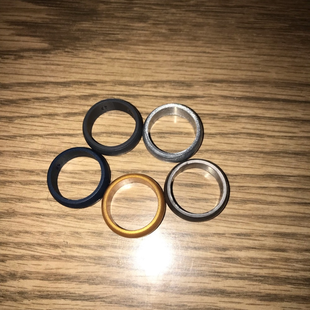 5 rubber rings